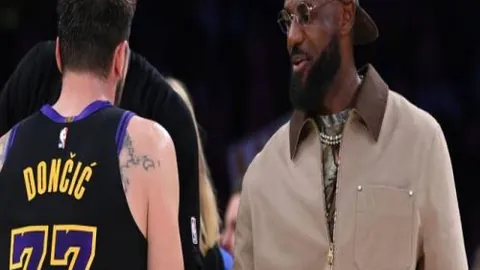 烽火亚冠巅峰夜！一触即发，挑战六冠奇迹！